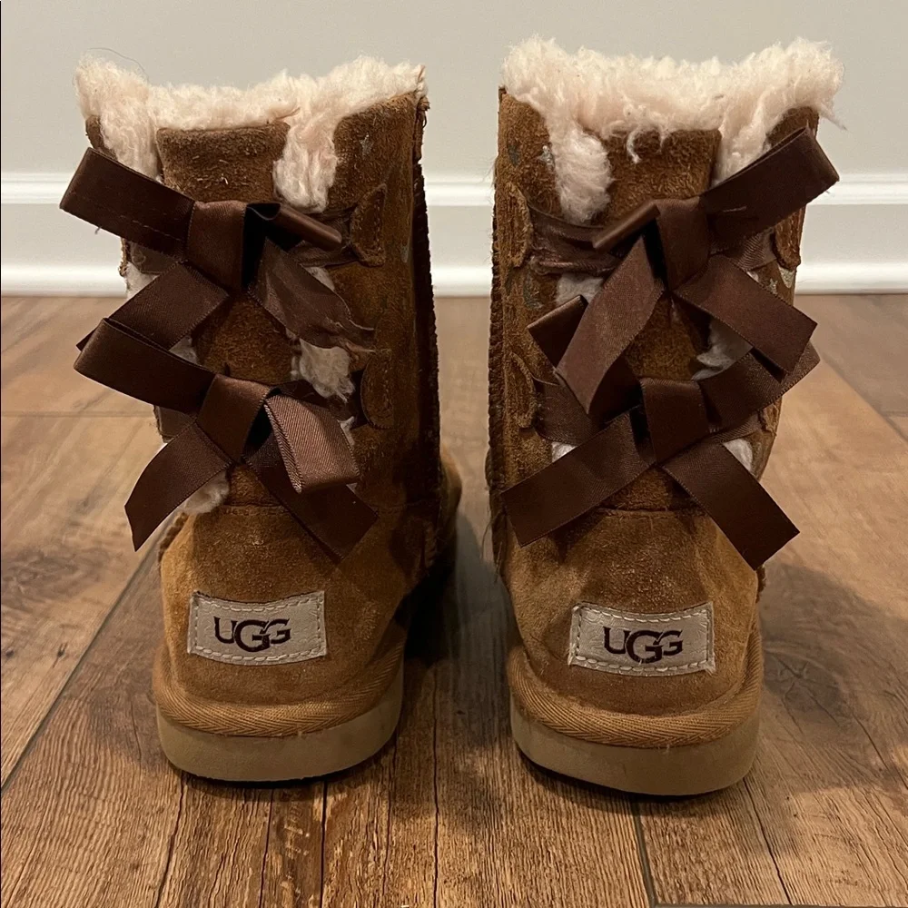 UGG Bailey Bow Moon and Stars Boot, Little Kid Size 2